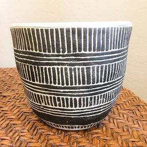 🖤🆕Geometric Design Cement Pot/Planter/Bowl